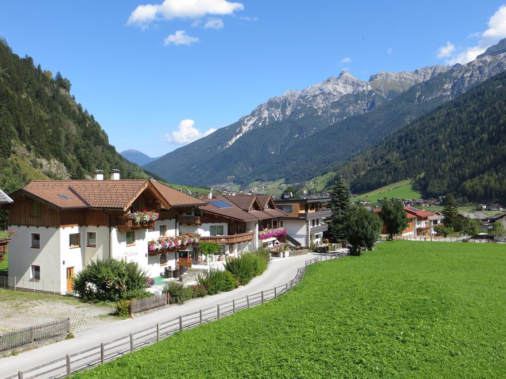 Haus Andrea Hotel Neustift im Stubaital Cameră foto